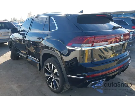 2024 Volkswagen Atlas Cross Sport 2.0T Sel Premium R-Line z USA, uszkodzony, nr VIN 1V2FE2CA5RC229067